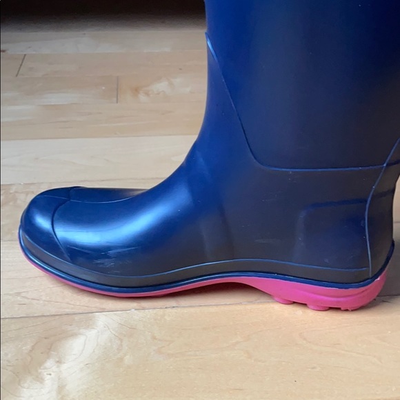 Navy blue rain boots - Picture 6 of 7